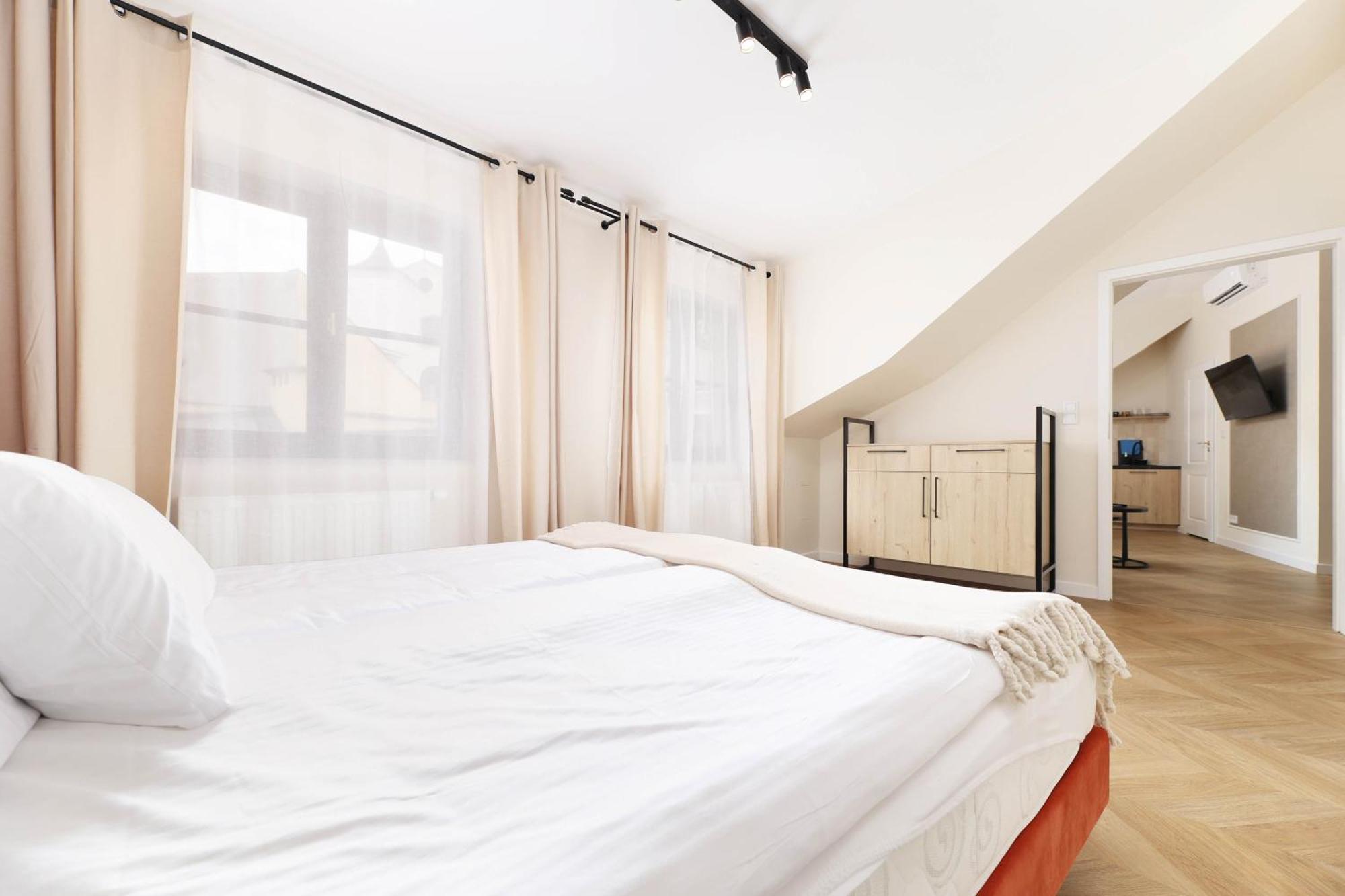 Apartamento Hetman Main Square *